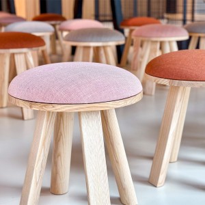 BuzziSpace BuzziMilk Sitzhocker BuzziSpace BuzziMilk Sitzhocker