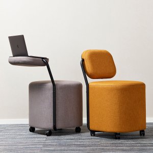 Götessons IQSeat Hocker mit drehbarer Rückenlehne Götessons IQSeat Hocker mit drehbarer Rückenlehne