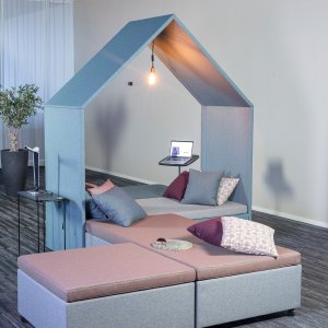 Half a Hut Lounge - Beispielbild Half a Hut Lounge - Beispielbild
