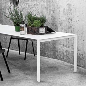Kristalia Thin-K Aluminium Esstisch | Gartentisch | Weiß Kristalia Thin-K Aluminium Esstisch | Gartentisch | Weiß