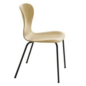 THONET S 220 Formholz-Stuhl | Eiche klar lackiert | Gestell schwarz THONET S 220 Formholz-Stuhl | Eiche klar lackiert | Gestell schwarz