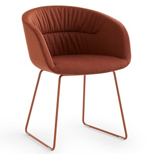 Noti Paxt Soft mit Stoff Mood 5101 Rot und Kufengestell RAL 3013 Coral Noti Paxt Soft mit Stoff Mood 5101 Rot und Kufengestell RAL 3013 Coral