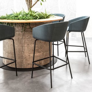Bejot Oxco small OX S H Barhocker gepolstert - Stoff Cura CR667 Bejot Oxco small OX S H Barhocker gepolstert - Stoff Cura CR667
