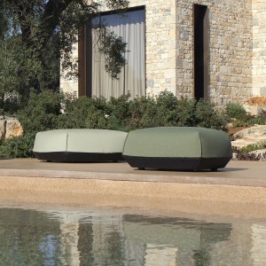 Kristalia BRIONI Outdoor Pouf mittel Stoff Heritage Leaf Kristalia BRIONI Outdoor Pouf mittel Stoff Heritage Leaf